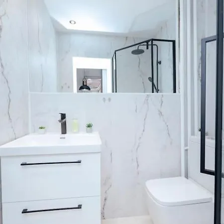 Nowy Swiat Apartment Warsaw