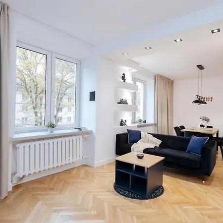 Nowy Swiat Apartment Warsaw